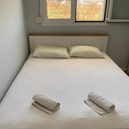 μοντέρνο άνετο με ξύλινες λεπτομέρειες! Apartamento *